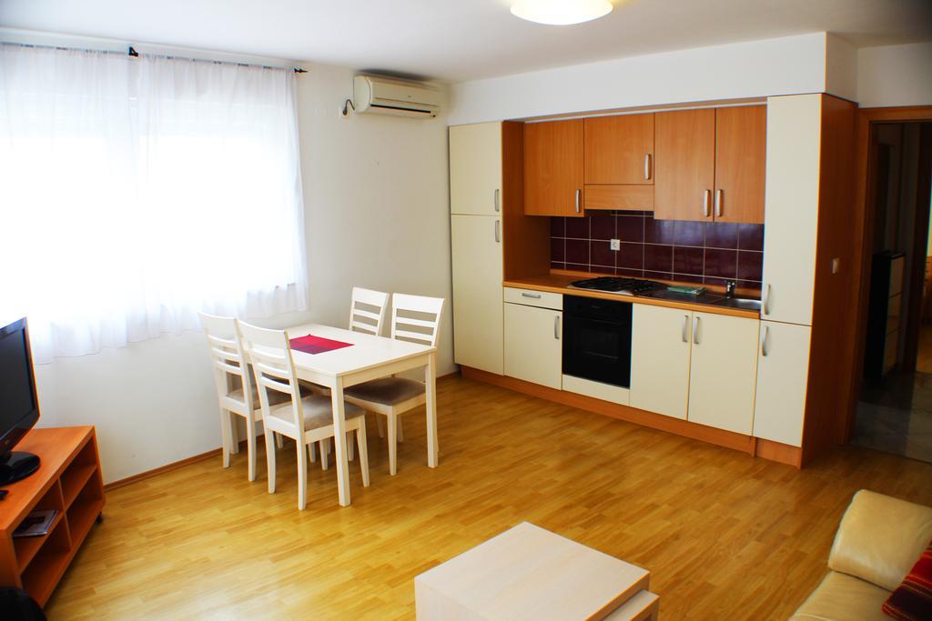 Bokun Apartments III Sisak Exterior foto